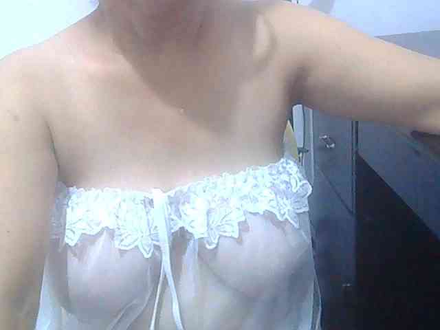 melon2love4u webcam