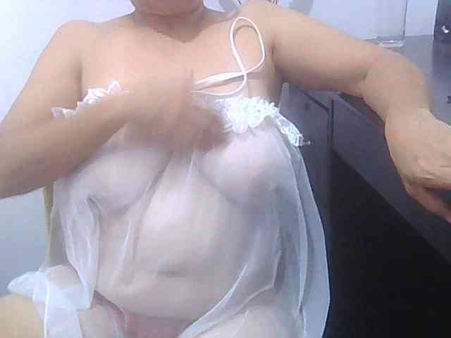 melon2love4u webcam