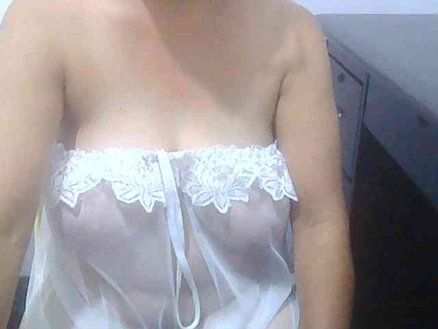 melon2love4u webcam