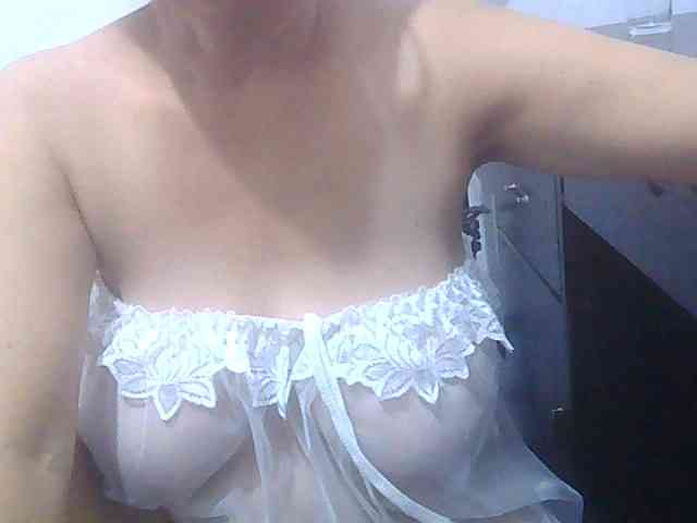 melon2love4u webcam