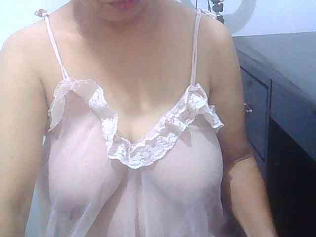 melon2love4u webcam