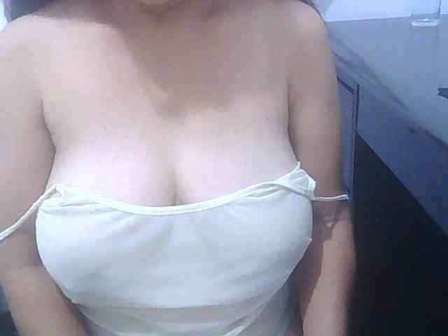 melon2love4u webcam