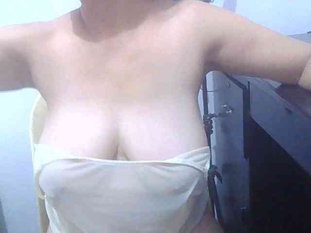 melon2love4u webcam