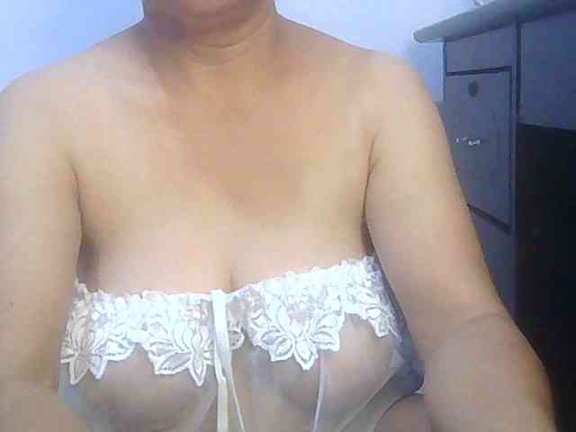 melon2love4u webcam