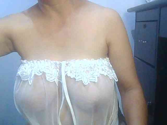 melon2love4u webcam