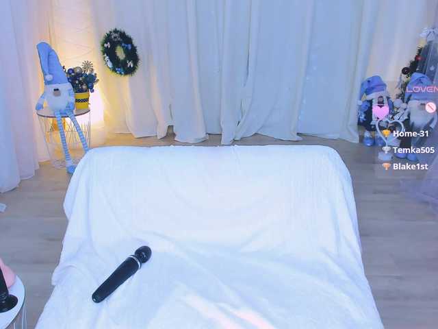 CharlinneSi's BongaCams show and profile