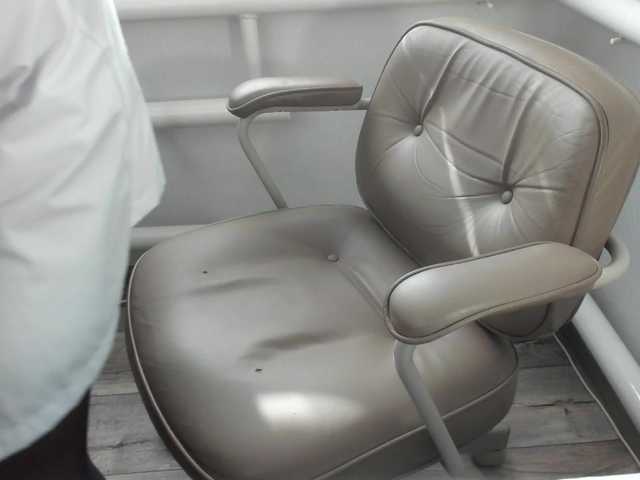  miss-s chat room