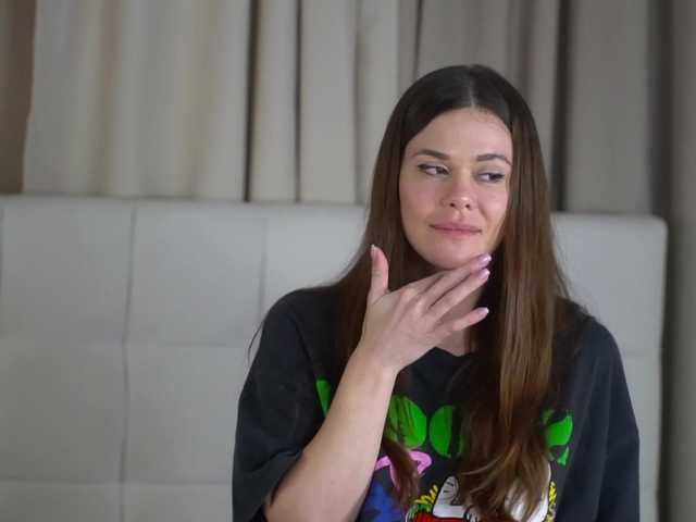 Vikki100500 from BongaCams