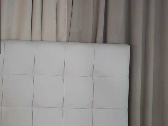 Vikki100500's BongaCams show and profile