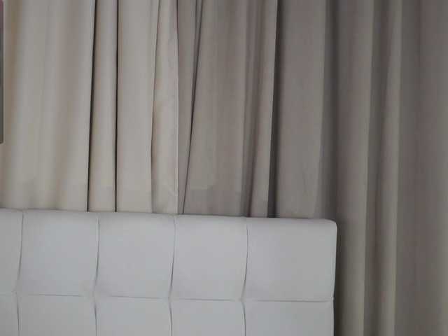 Vikki100500's BongaCams show and profile