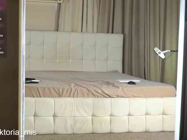 Lady_Viktoria webcam