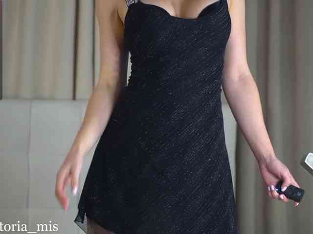 Vikki100500 Live Webcam on BongaCams