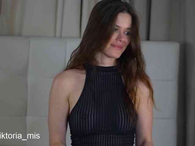 Vikki100500 Live Webcam on BongaCams
