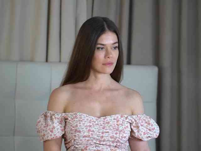 Vikki100500 Live Webcam on BongaCams