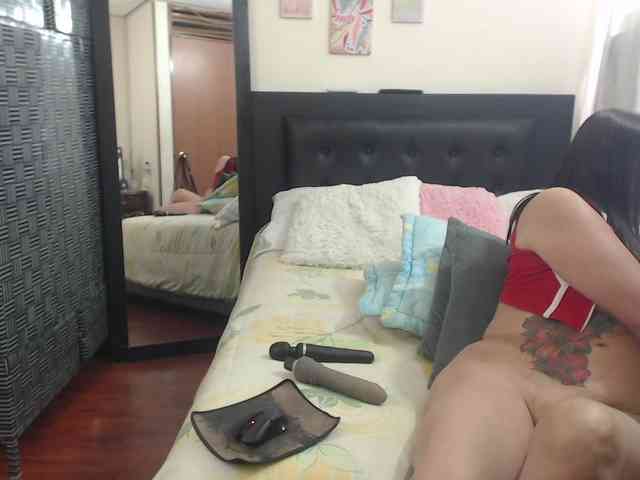 katiehotx webcam