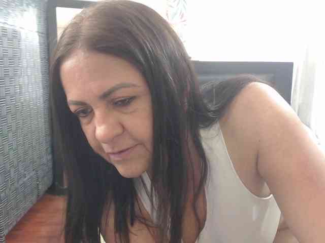 katiehotx webcam