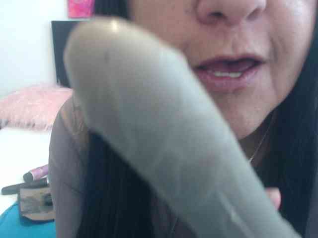 katiehotx webcam