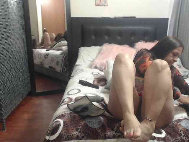 katiehotx webcam
