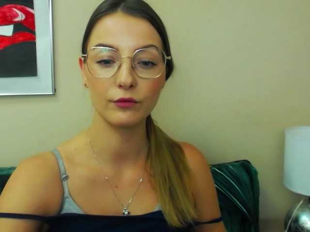 NatalieKiss's BongaCams show and profile