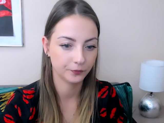 NatalieKiss's BongaCams show and profile