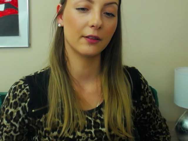 NatalieKiss's BongaCams show and profile