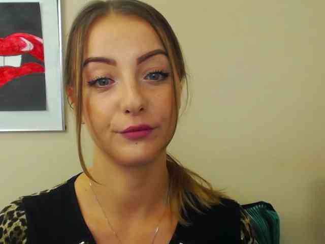 NatalieKiss webcam