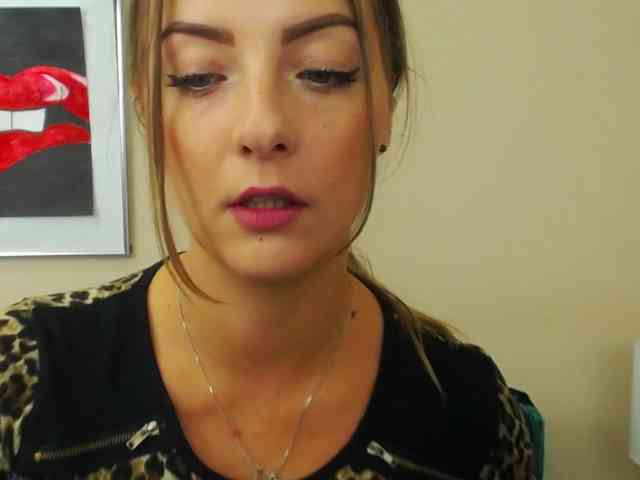 NatalieKiss webcam
