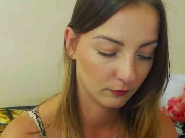 NatalieKiss webcam