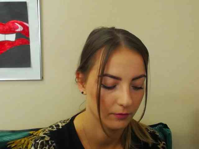 NatalieKiss webcam