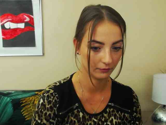 NatalieKiss webcam