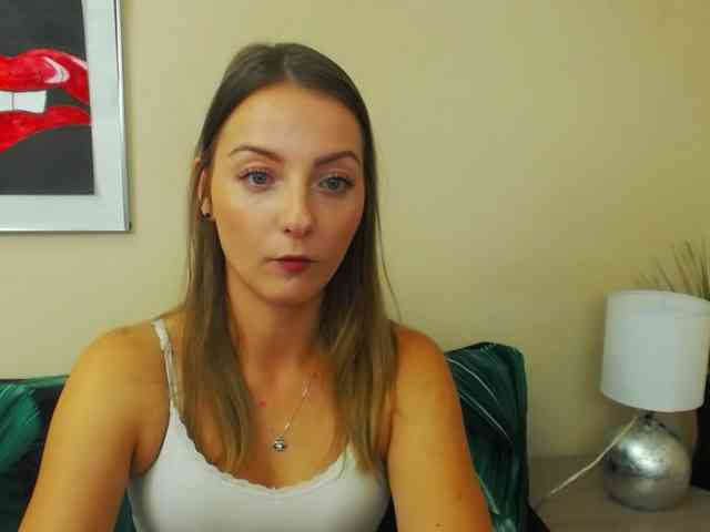NatalieKiss webcam