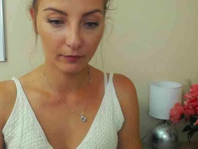 NatalieKiss webcam