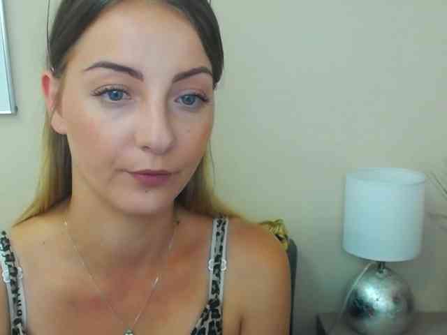 NatalieKiss webcam