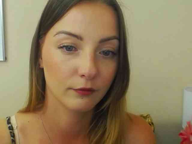 NatalieKiss webcam