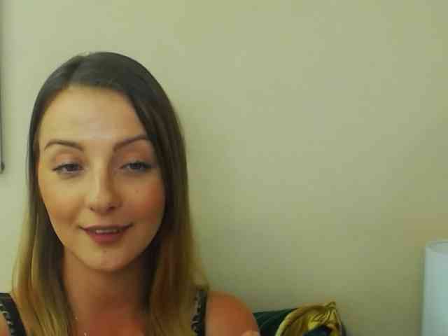 NatalieKiss webcam