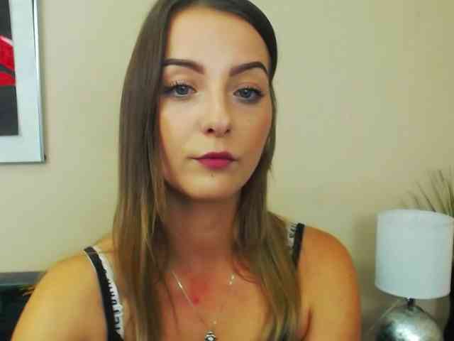 NatalieKiss webcam