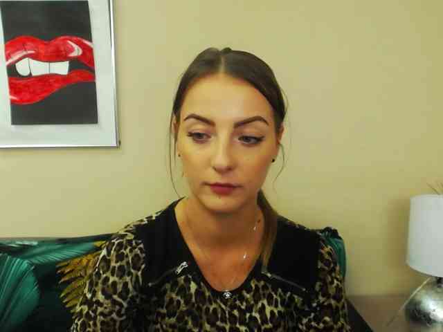 NatalieKiss webcam