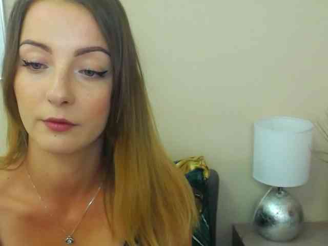 NatalieKiss webcam