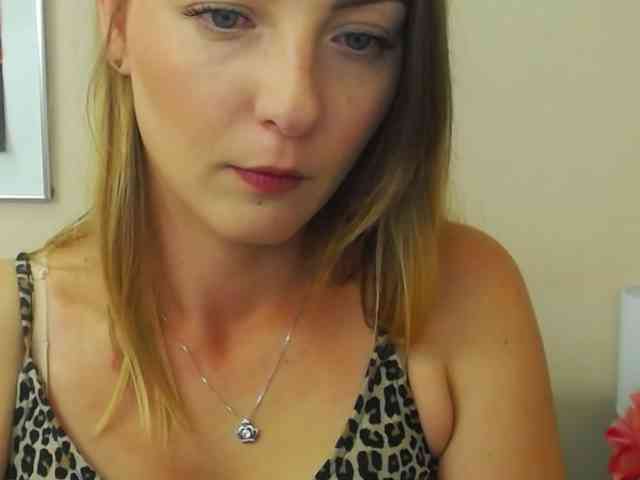 NatalieKiss webcam