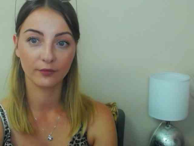 NatalieKiss webcam