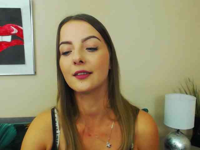 NatalieKiss webcam
