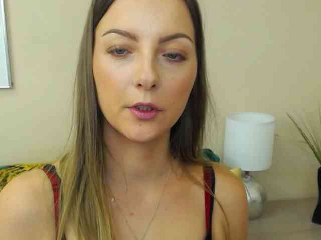 NatalieKiss webcam