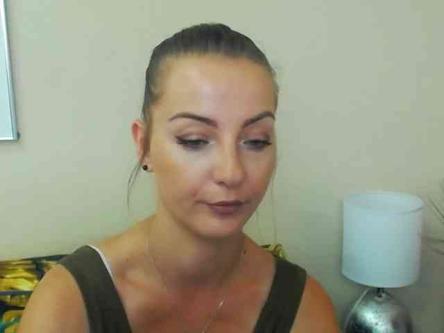NatalieKiss webcam