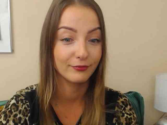 NatalieKiss webcam
