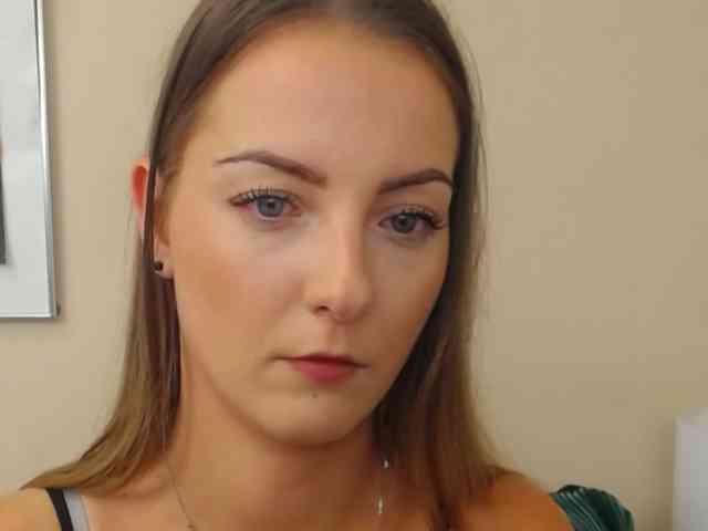 NatalieKiss webcam