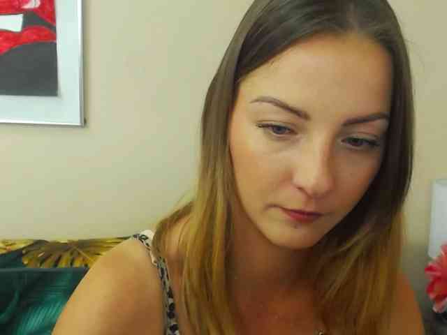 NatalieKiss webcam