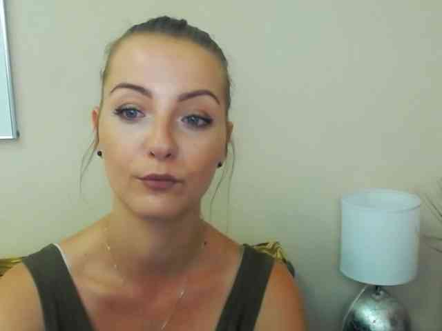 NatalieKiss webcam