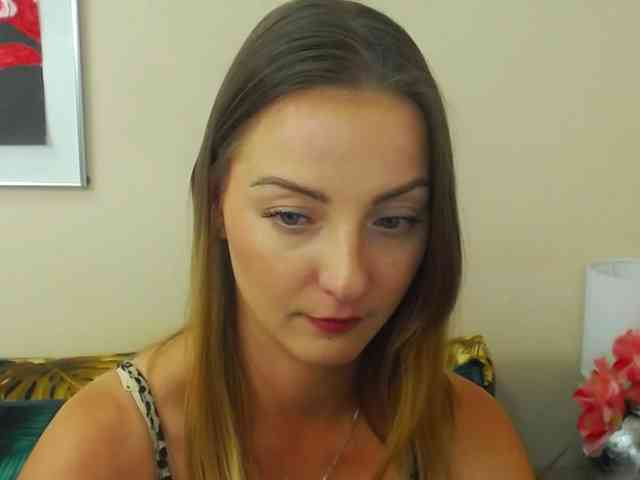 NatalieKiss webcam