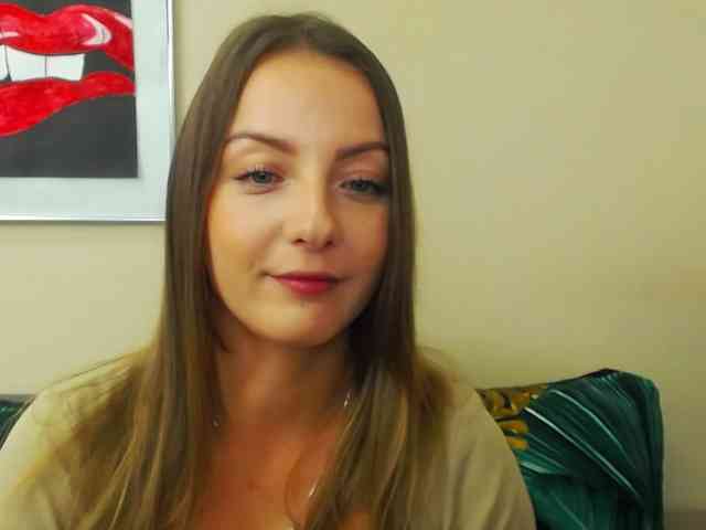 NatalieKiss webcam