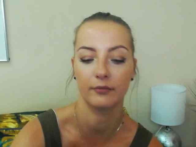 NatalieKiss webcam